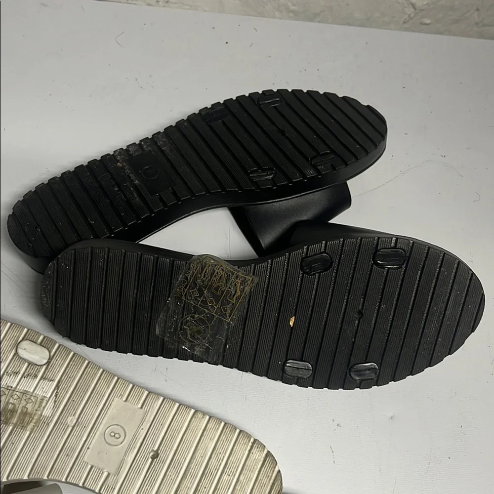 Set of 2 Black and White Slide Sandals - Picture 5 of 5